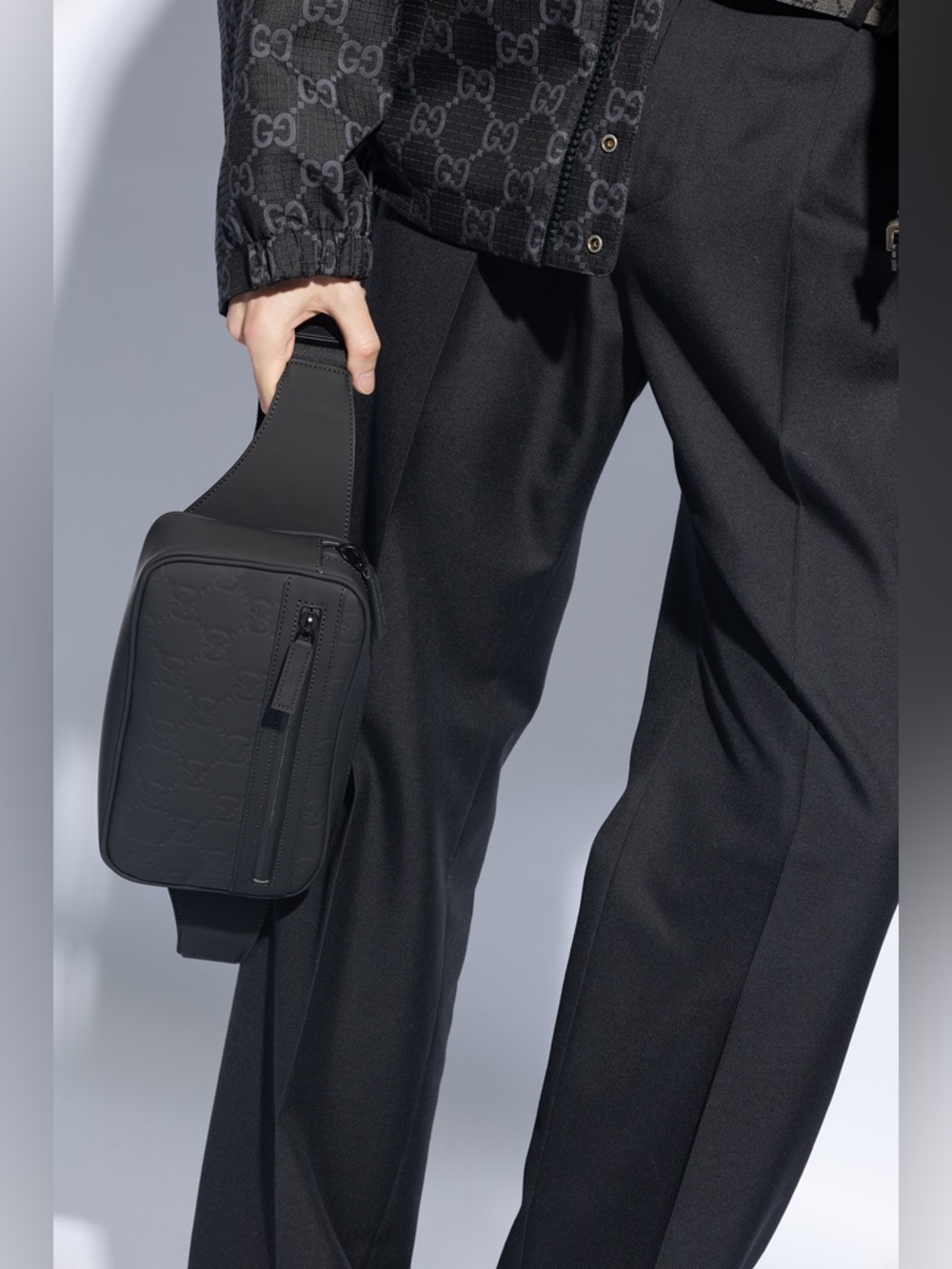 GUCCI RUBBER EFFECT GG BELT BAG